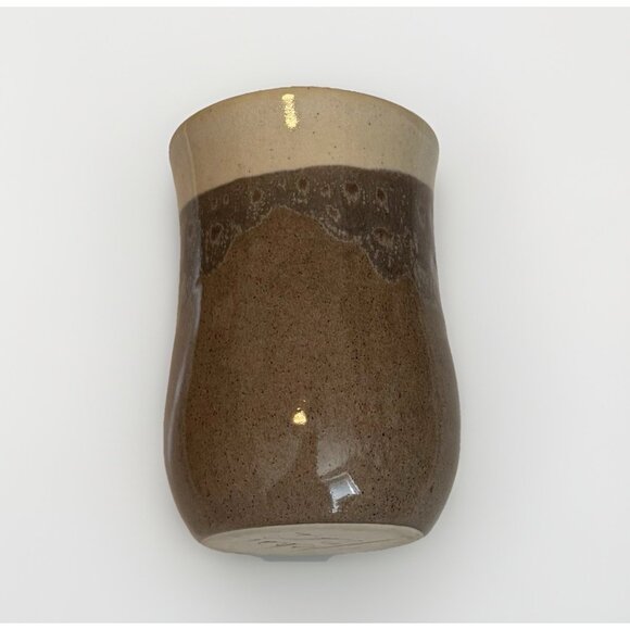 Stoneware Hand Warming Mug 14 oz Desert Sand Clay In Motion Neher 2022 Left Hand - Picture 16 of 16